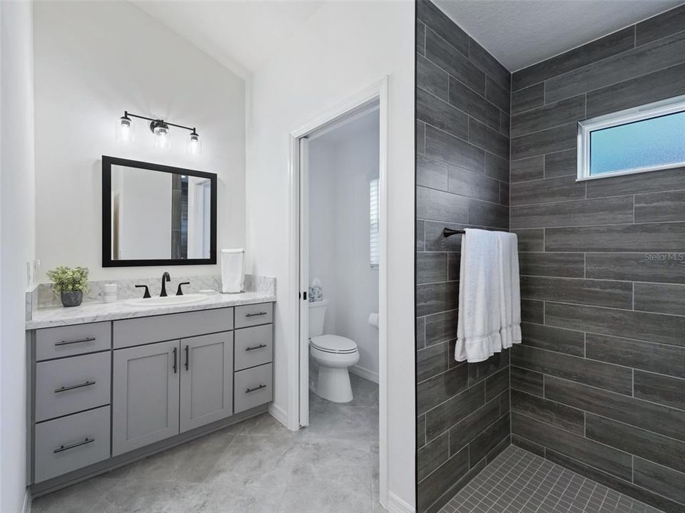 For Rent: $3,150 (3 beds, 2 baths, 2060 Square Feet)