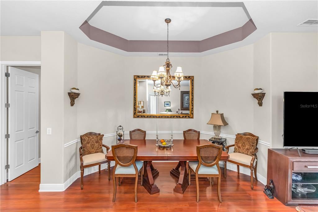 На продажу: $364,900 (2 спален, 2 ванн, 1720 Квадратных фут)