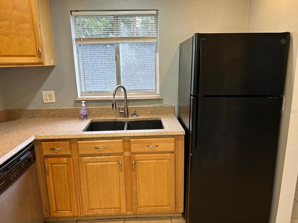 For Rent: $1,550 (2 beds, 2 baths, 1100 Square Feet)