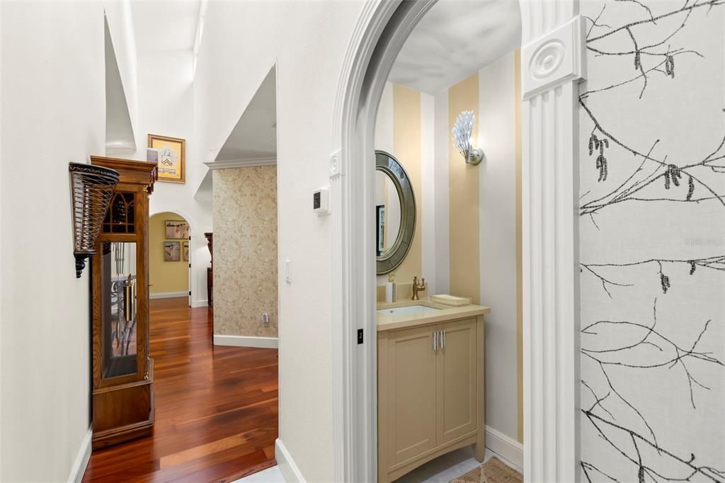 For Sale: $2,149,000 (3 beds, 2 baths, 2663 Square Feet)