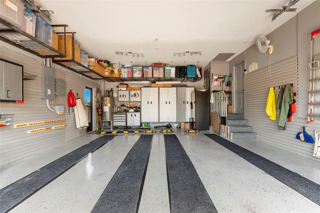 For Sale: $2,149,000 (3 beds, 2 baths, 2663 Square Feet)