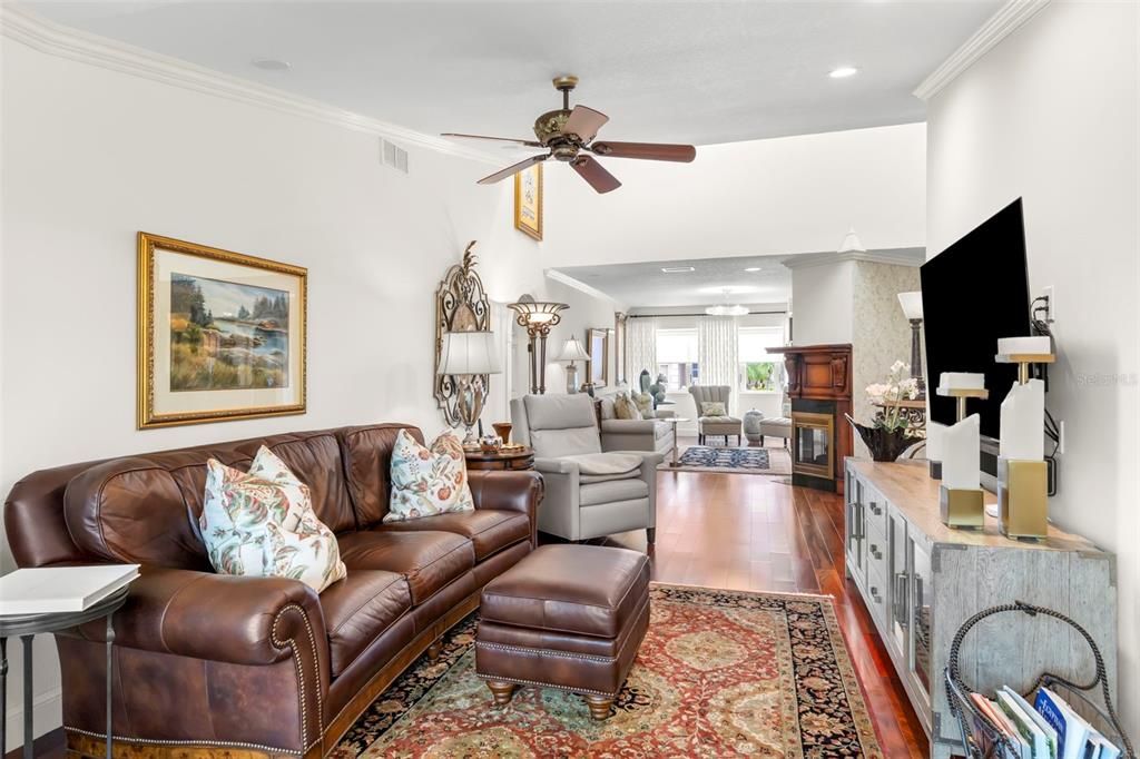 For Sale: $2,149,000 (3 beds, 2 baths, 2663 Square Feet)