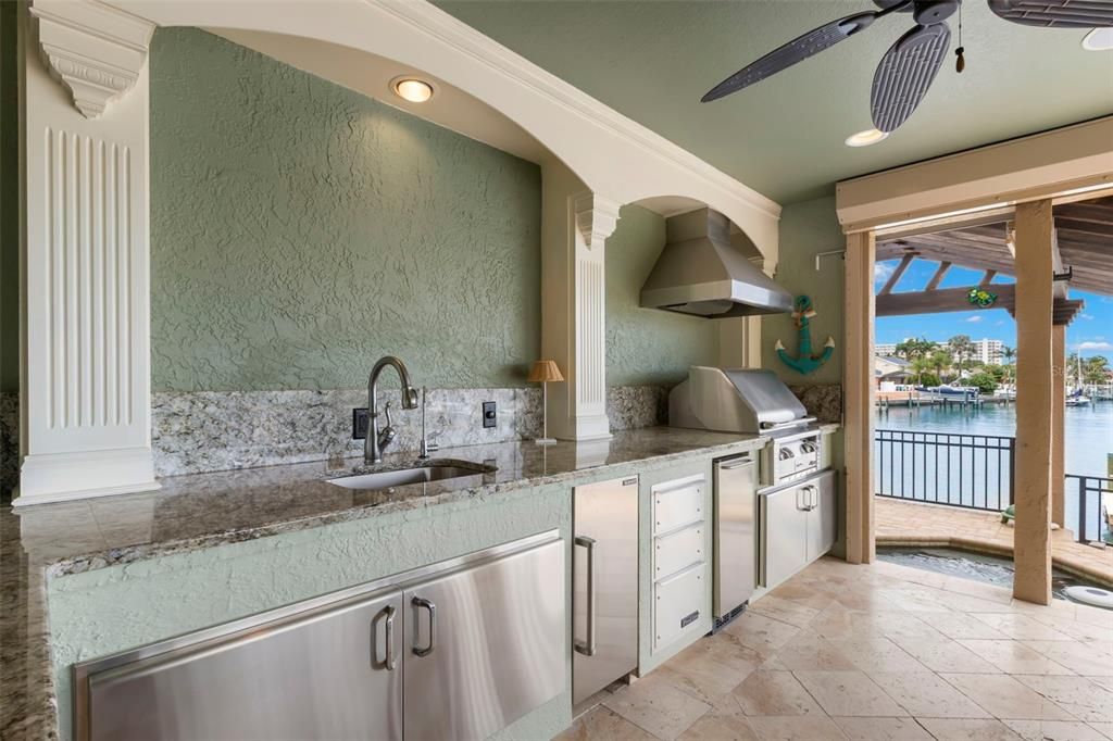 For Sale: $2,149,000 (3 beds, 2 baths, 2663 Square Feet)