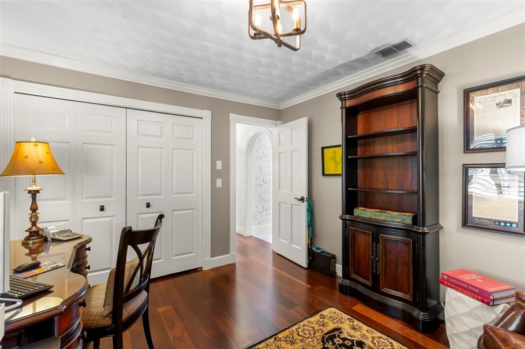 For Sale: $2,149,000 (3 beds, 2 baths, 2663 Square Feet)