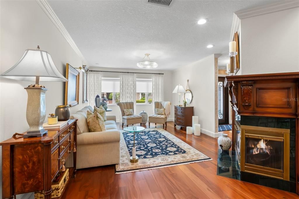 For Sale: $2,149,000 (3 beds, 2 baths, 2663 Square Feet)