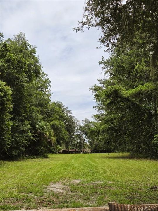 待售: $274,000 (5.32 acres)