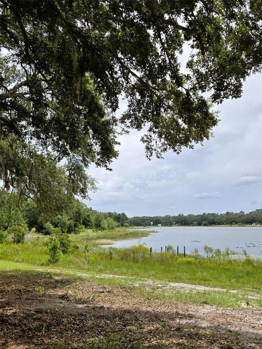 待售: $274,000 (5.32 acres)