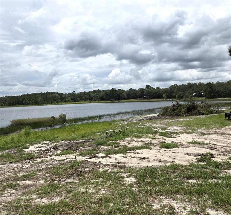 待售: $274,000 (5.32 acres)