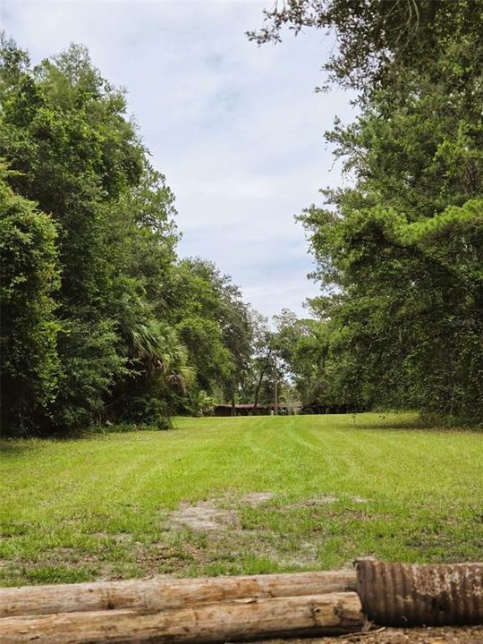 待售: $274,000 (5.32 acres)