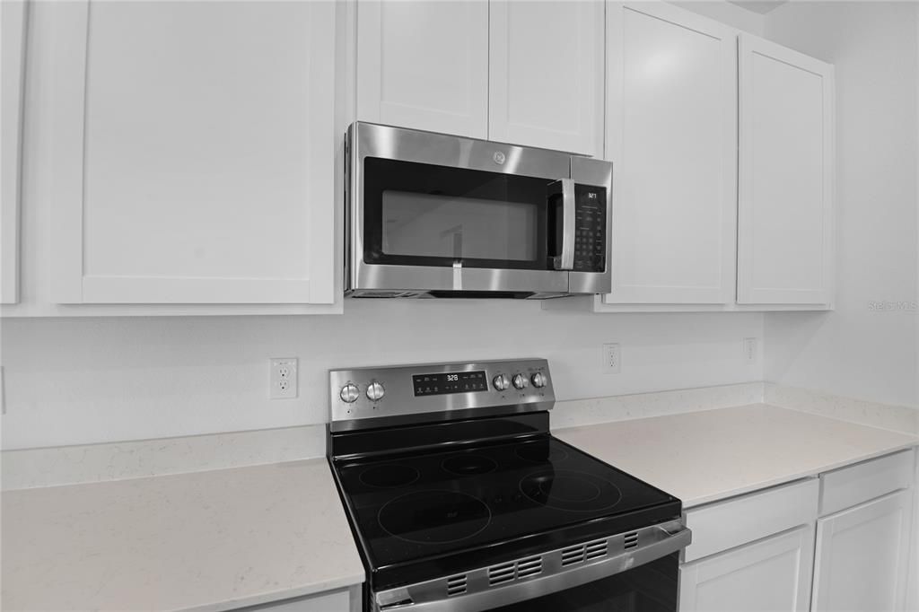 For Sale: $342,759 (4 beds, 2 baths, 2132 Square Feet)