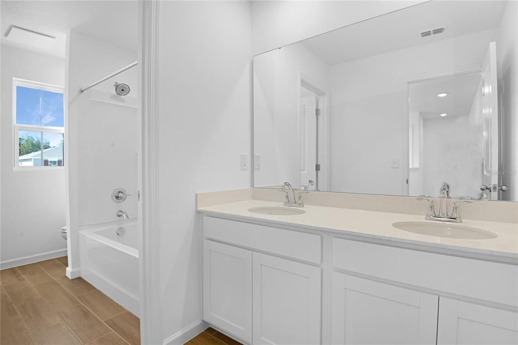 For Sale: $342,759 (4 beds, 2 baths, 2132 Square Feet)