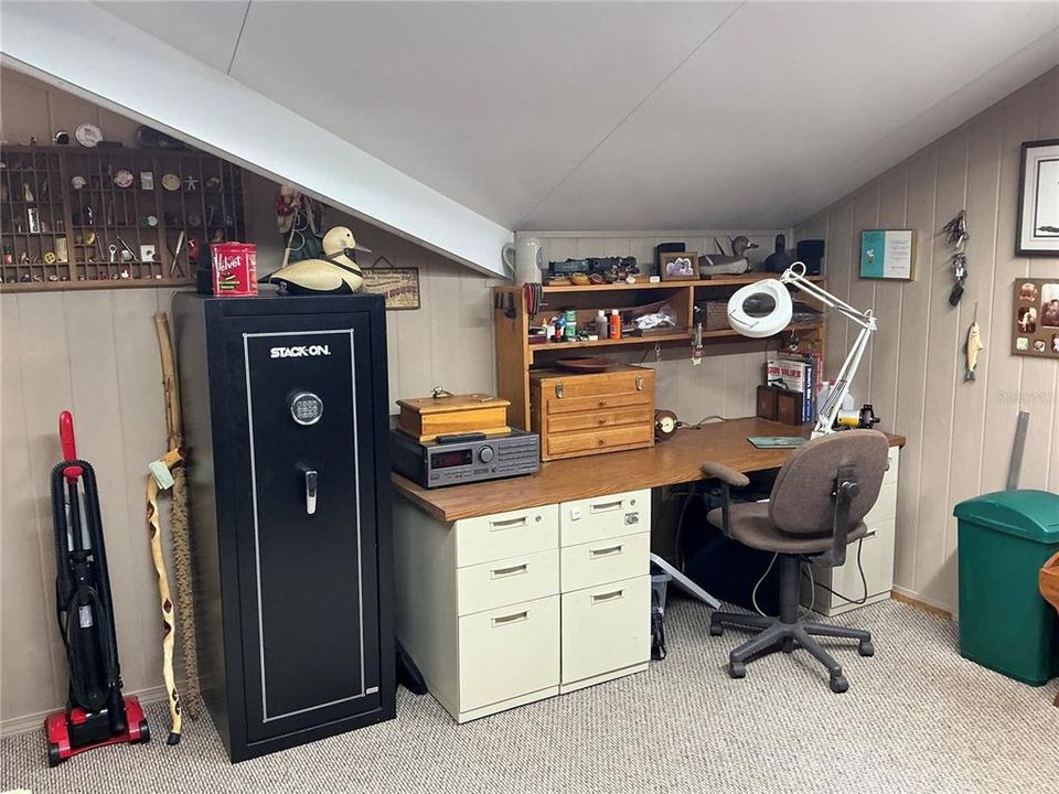 For Sale: $359,500 (3 beds, 2 baths, 1485 Square Feet)