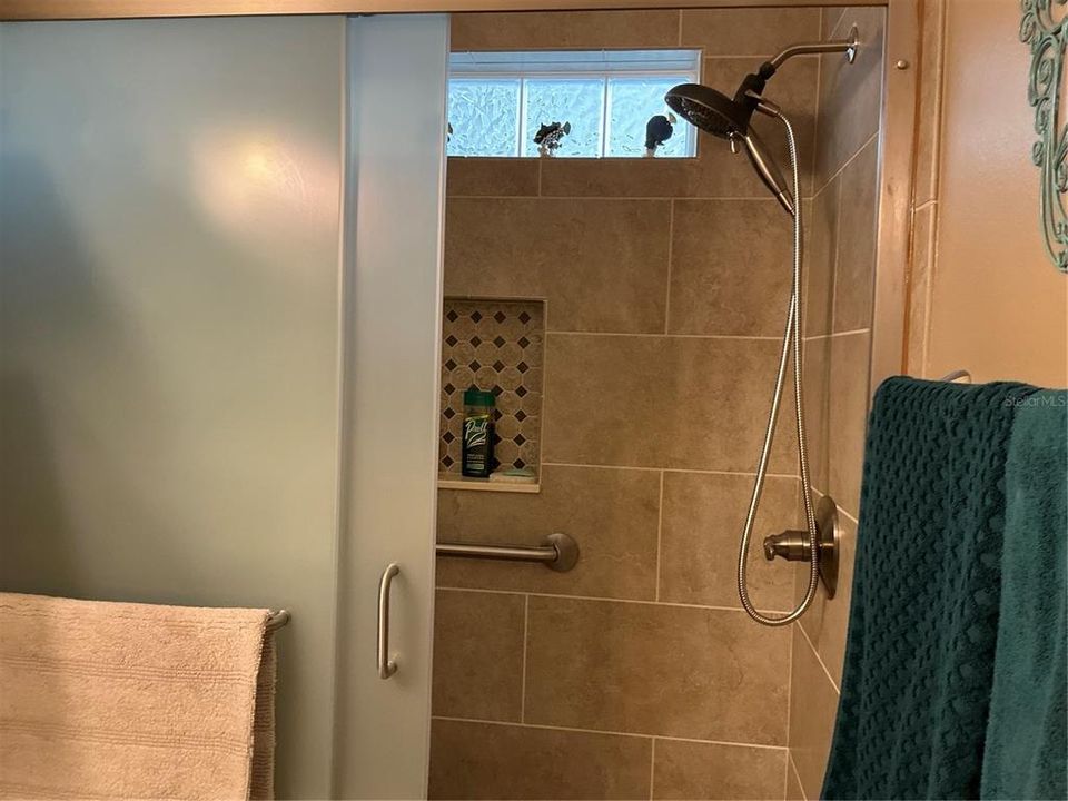 For Sale: $359,500 (3 beds, 2 baths, 1485 Square Feet)