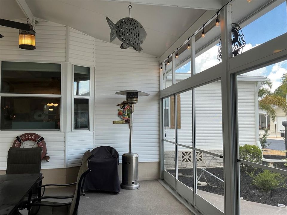 For Sale: $359,500 (3 beds, 2 baths, 1485 Square Feet)