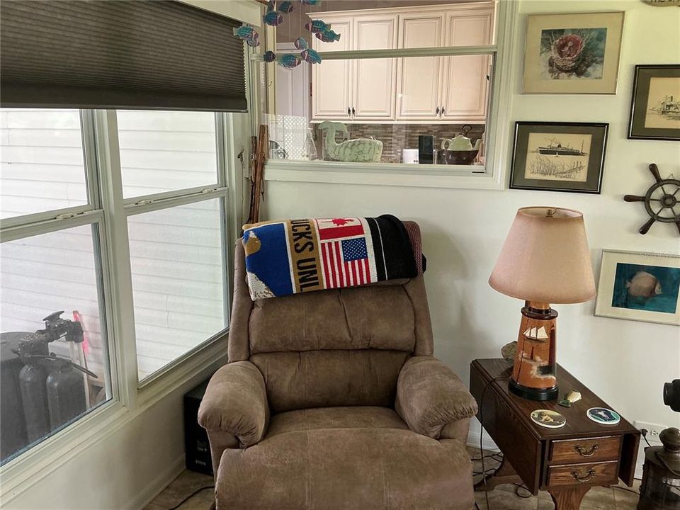 For Sale: $359,500 (3 beds, 2 baths, 1485 Square Feet)