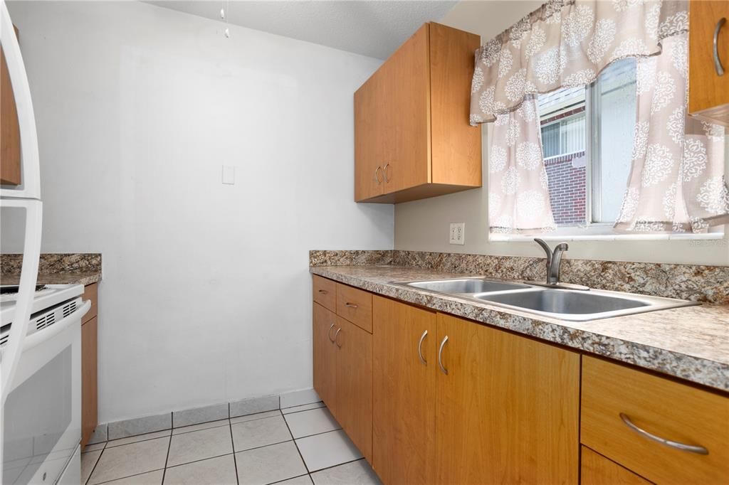 En Venta: $99,000 (2 camas, 1 baños, 810 Pies cuadrados)