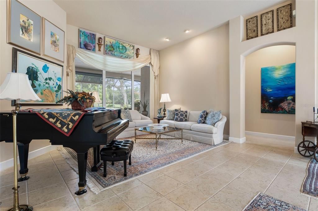 Activo con contrato: $859,000 (4 camas, 4 baños, 3030 Pies cuadrados)