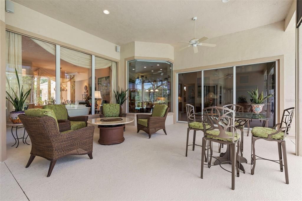 Activo con contrato: $859,000 (4 camas, 4 baños, 3030 Pies cuadrados)