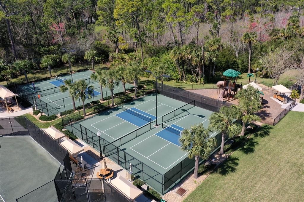 Activo con contrato: $859,000 (4 camas, 4 baños, 3030 Pies cuadrados)