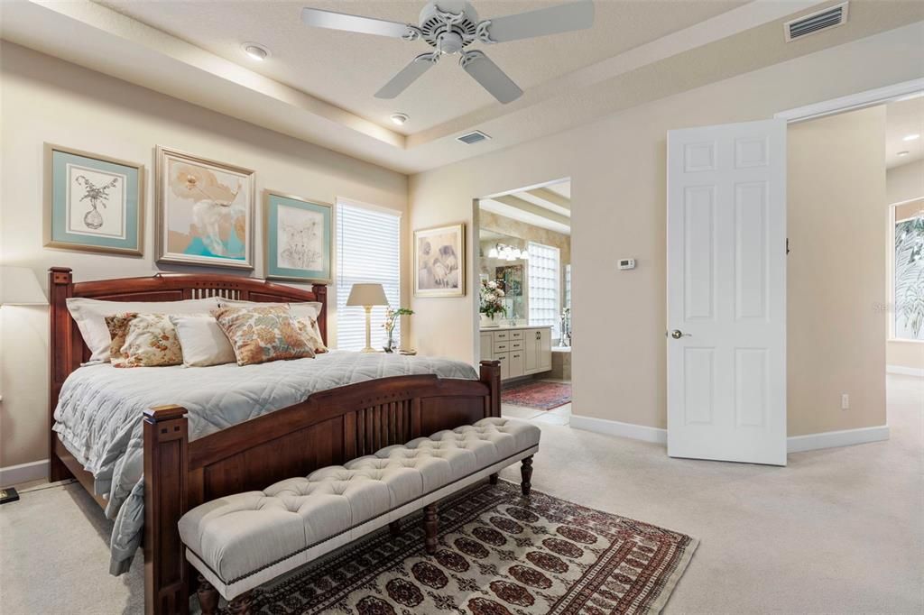 Activo con contrato: $859,000 (4 camas, 4 baños, 3030 Pies cuadrados)