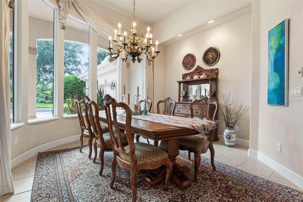 Activo con contrato: $859,000 (4 camas, 4 baños, 3030 Pies cuadrados)