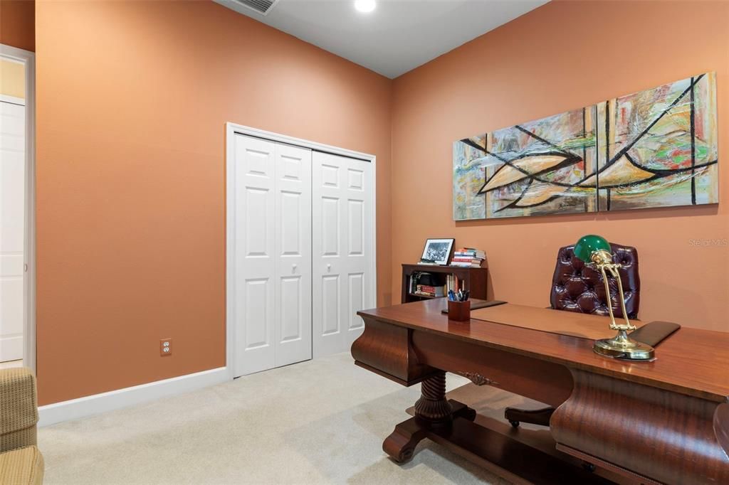 Activo con contrato: $859,000 (4 camas, 4 baños, 3030 Pies cuadrados)