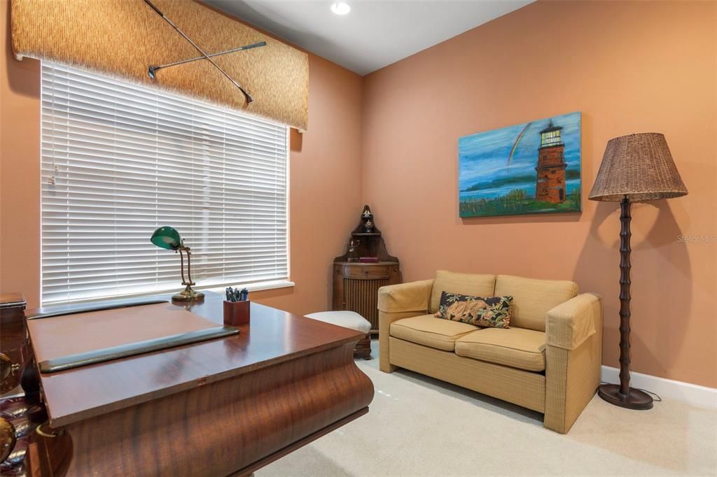 Activo con contrato: $859,000 (4 camas, 4 baños, 3030 Pies cuadrados)