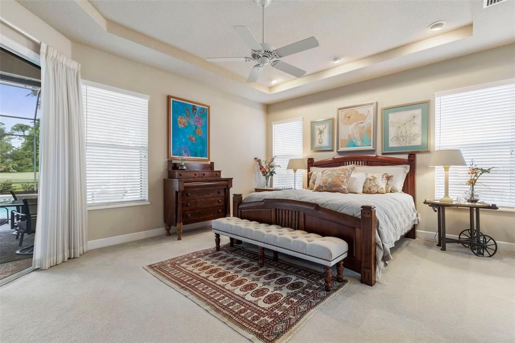 Activo con contrato: $859,000 (4 camas, 4 baños, 3030 Pies cuadrados)