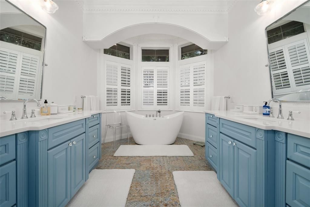 En Venta: $1,699,000 (8 camas, 7 baños, 7227 Pies cuadrados)