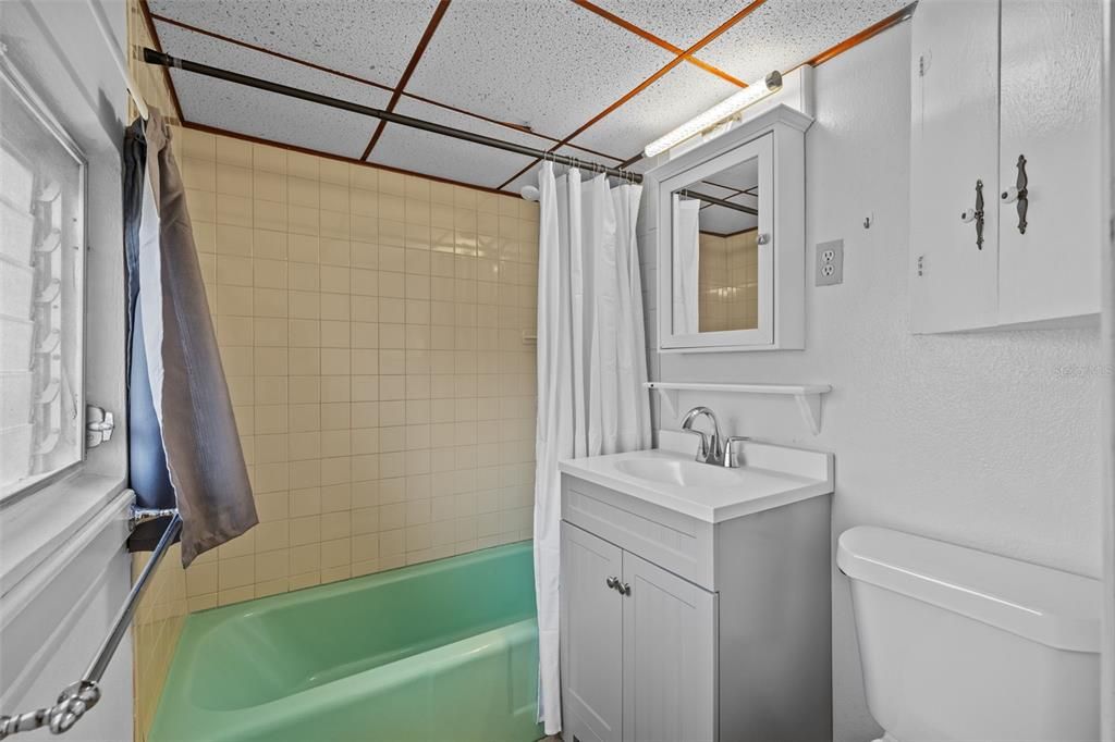 En Venta: $700,000 (5 camas, 0 baños, 2621 Pies cuadrados)