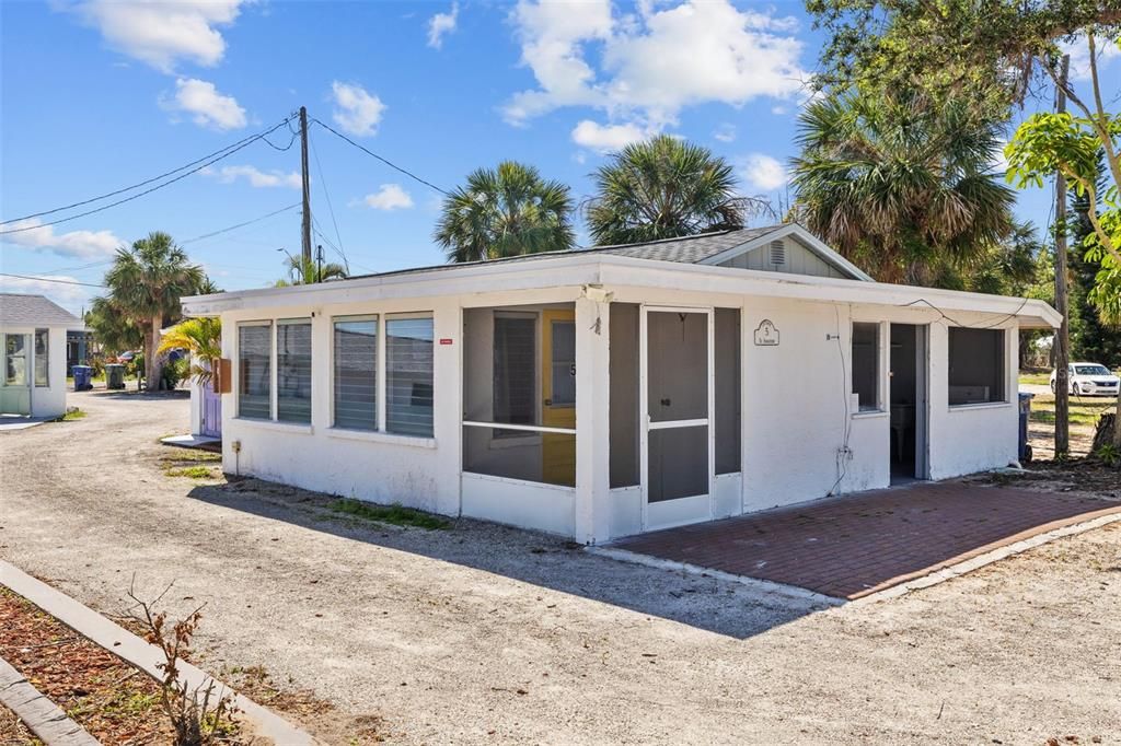 En Venta: $700,000 (5 camas, 0 baños, 2621 Pies cuadrados)