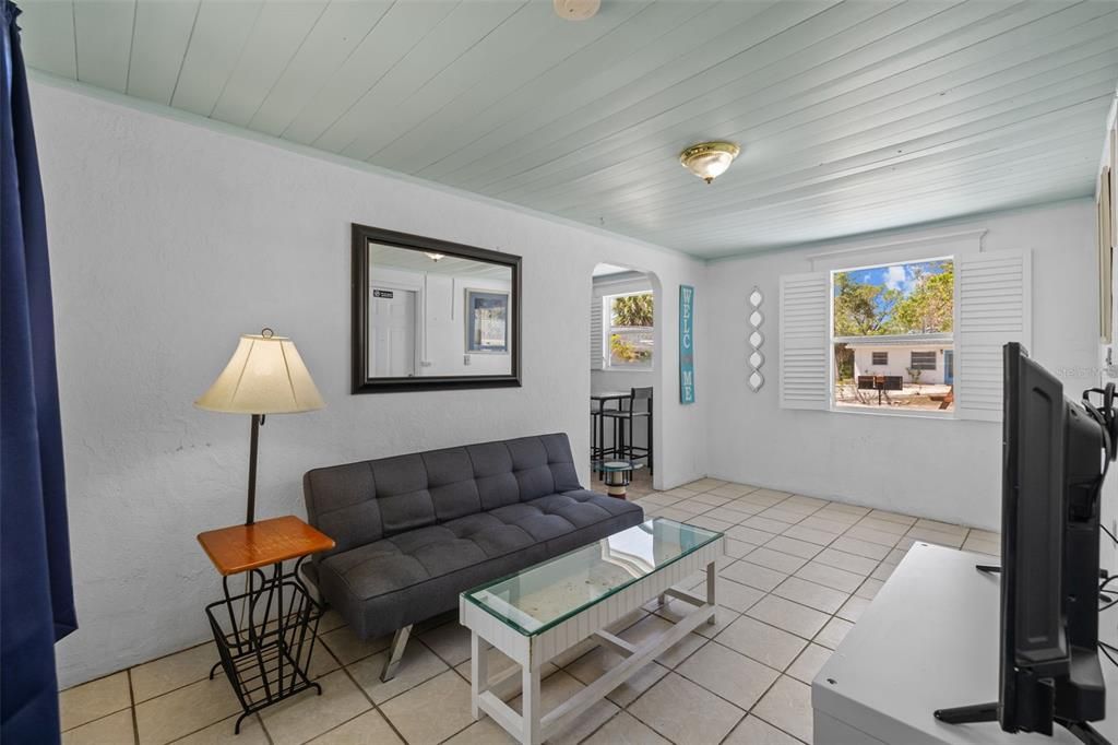 En Venta: $700,000 (5 camas, 0 baños, 2621 Pies cuadrados)