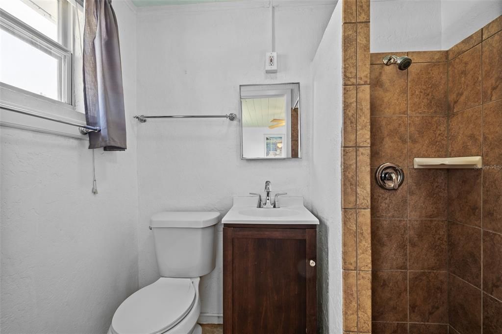 En Venta: $700,000 (5 camas, 0 baños, 2621 Pies cuadrados)