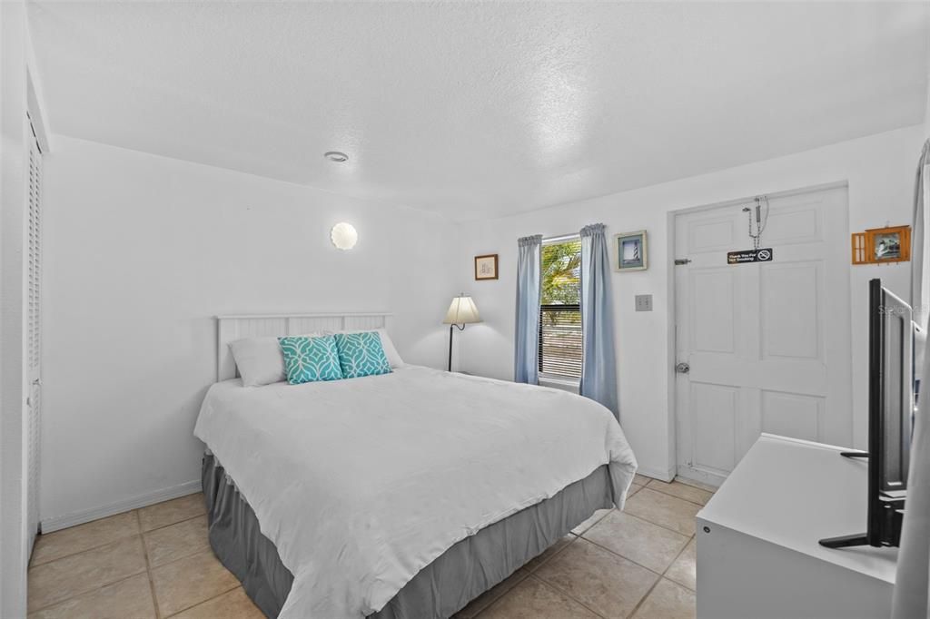 En Venta: $700,000 (5 camas, 0 baños, 2621 Pies cuadrados)