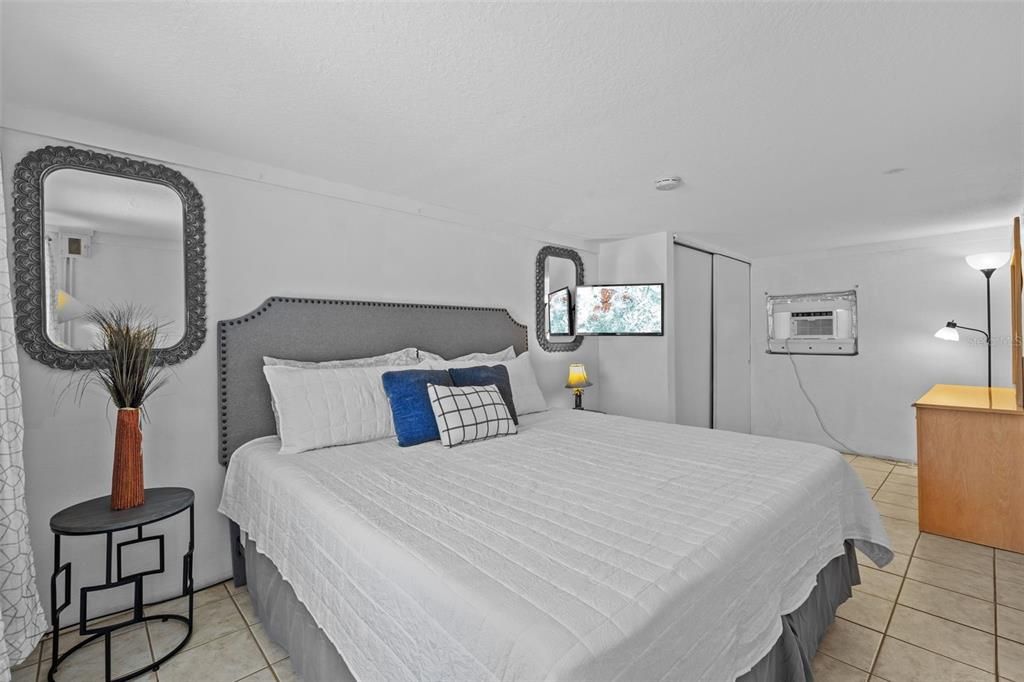 En Venta: $700,000 (5 camas, 0 baños, 2621 Pies cuadrados)