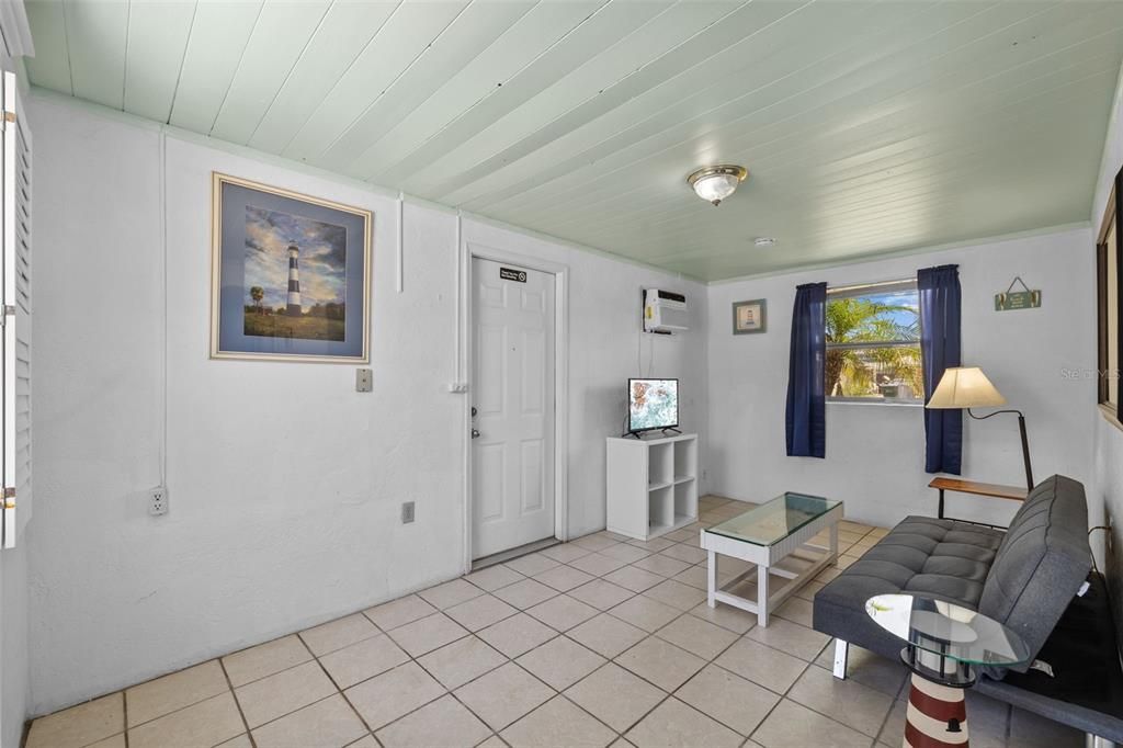 En Venta: $700,000 (5 camas, 0 baños, 2621 Pies cuadrados)