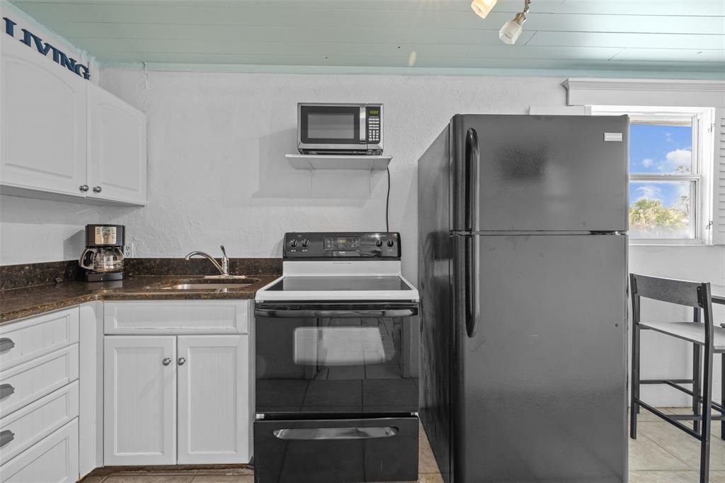 En Venta: $700,000 (5 camas, 0 baños, 2621 Pies cuadrados)