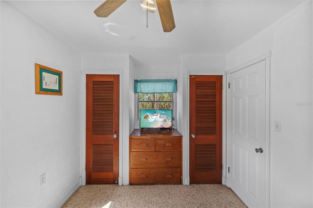 En Venta: $700,000 (5 camas, 0 baños, 2621 Pies cuadrados)