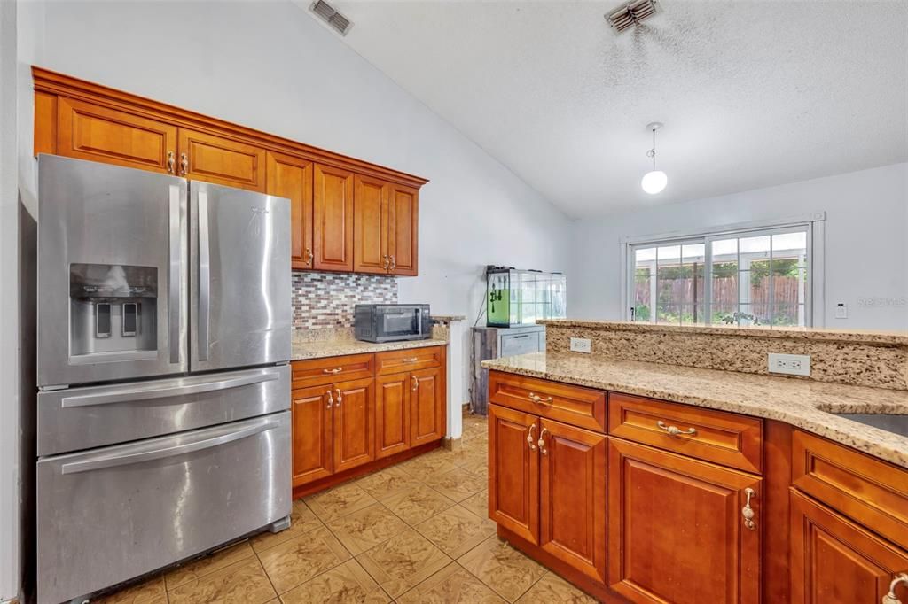 For Sale: $365,000 (5 beds, 2 baths, 2009 Square Feet)