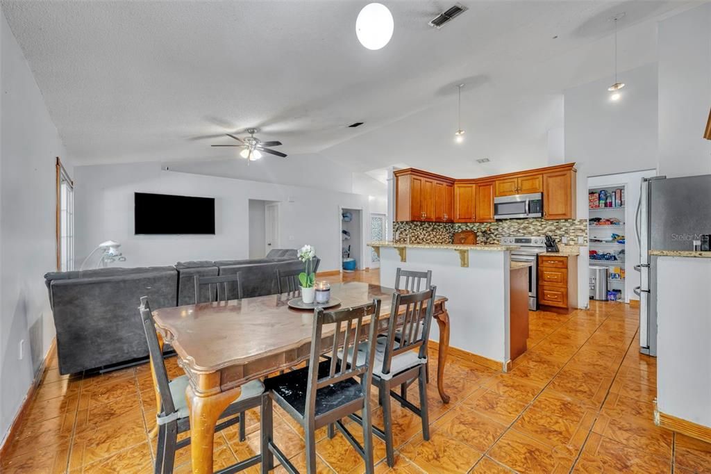 For Sale: $365,000 (5 beds, 2 baths, 2009 Square Feet)