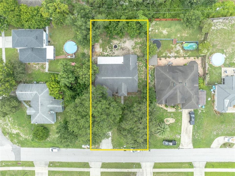 For Sale: $365,000 (5 beds, 2 baths, 2009 Square Feet)