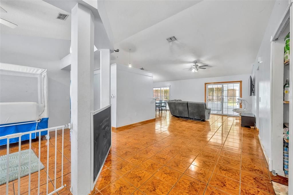 For Sale: $365,000 (5 beds, 2 baths, 2009 Square Feet)