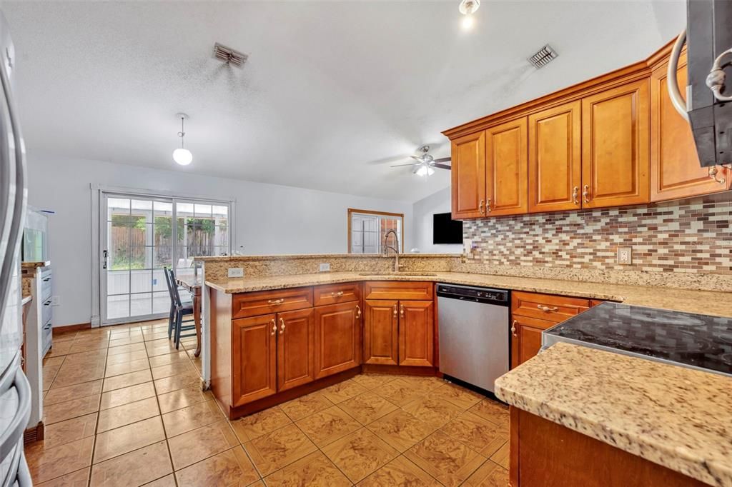 For Sale: $365,000 (5 beds, 2 baths, 2009 Square Feet)