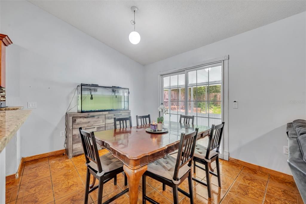 For Sale: $365,000 (5 beds, 2 baths, 2009 Square Feet)