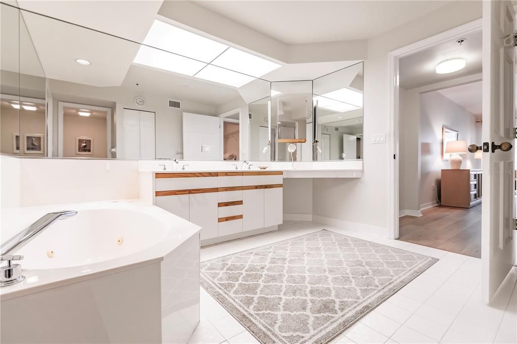 En Renta: $8,500 (2 camas, 2 baños, 1973 Pies cuadrados)