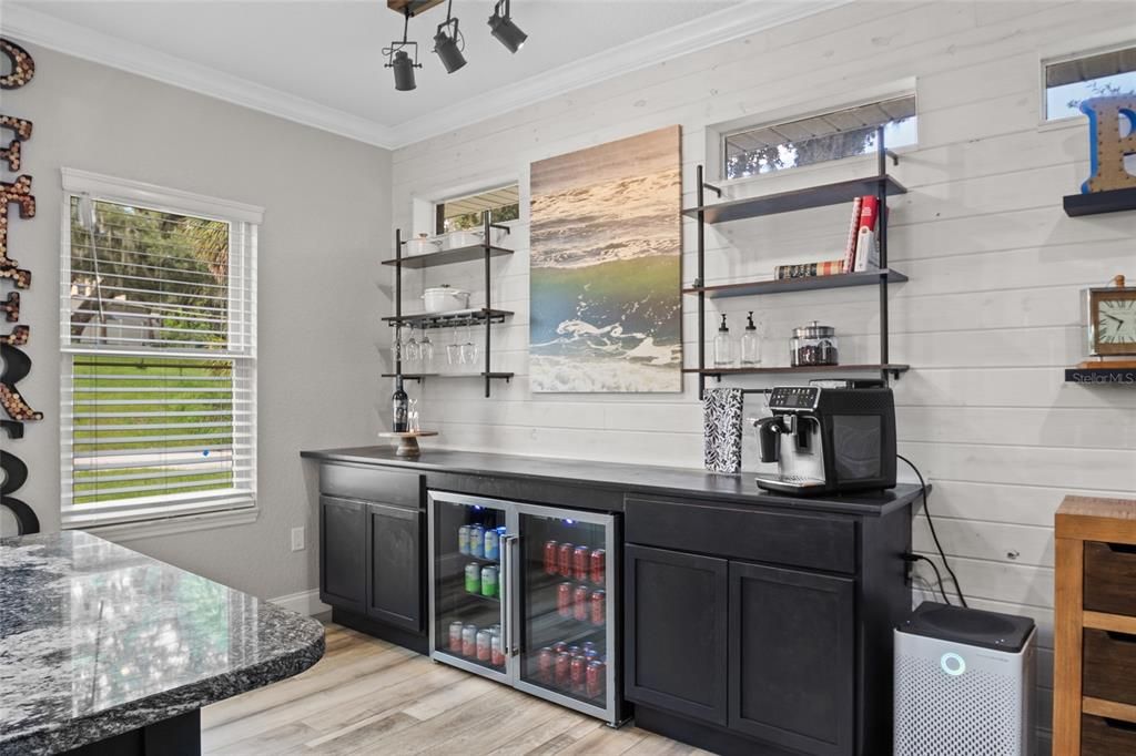 Active With Contract: $564,900 (3 beds, 2 baths, 2009 Square Feet)