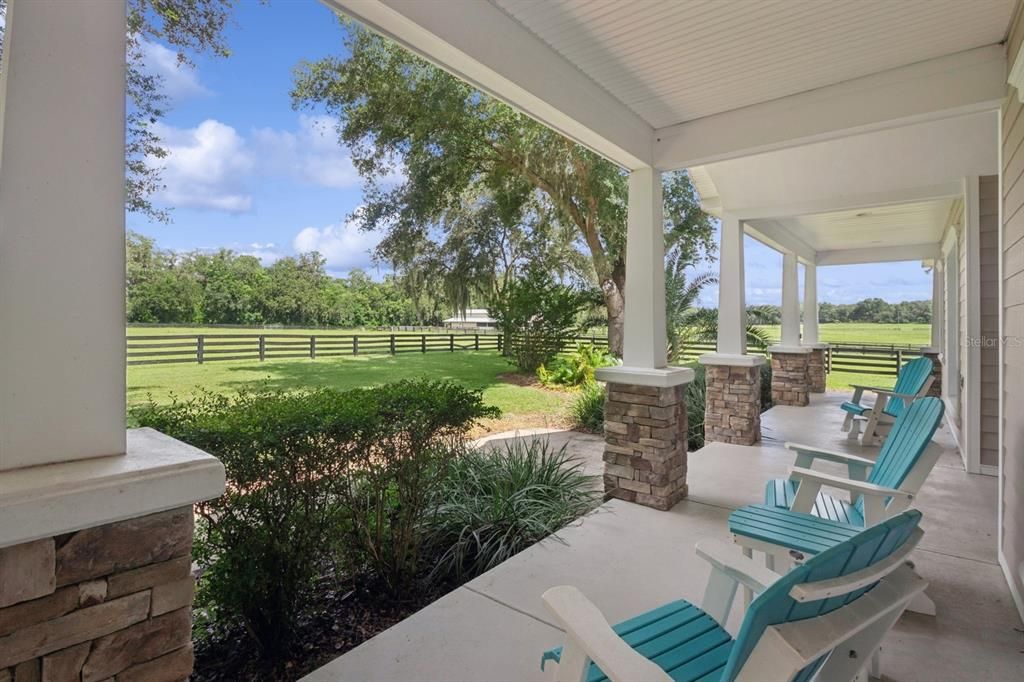 For Sale: $1,600,000 (7 beds, 5 baths, 3890 Square Feet)