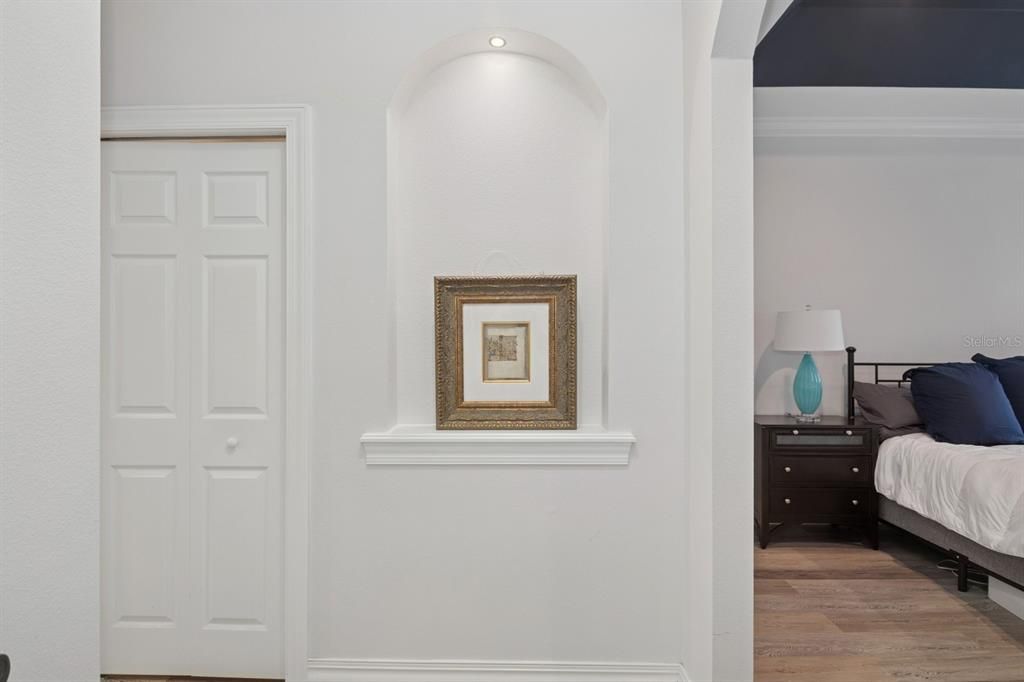 For Sale: $1,600,000 (7 beds, 5 baths, 3890 Square Feet)