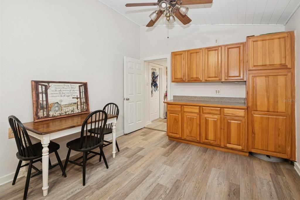 For Sale: $1,600,000 (7 beds, 5 baths, 3890 Square Feet)