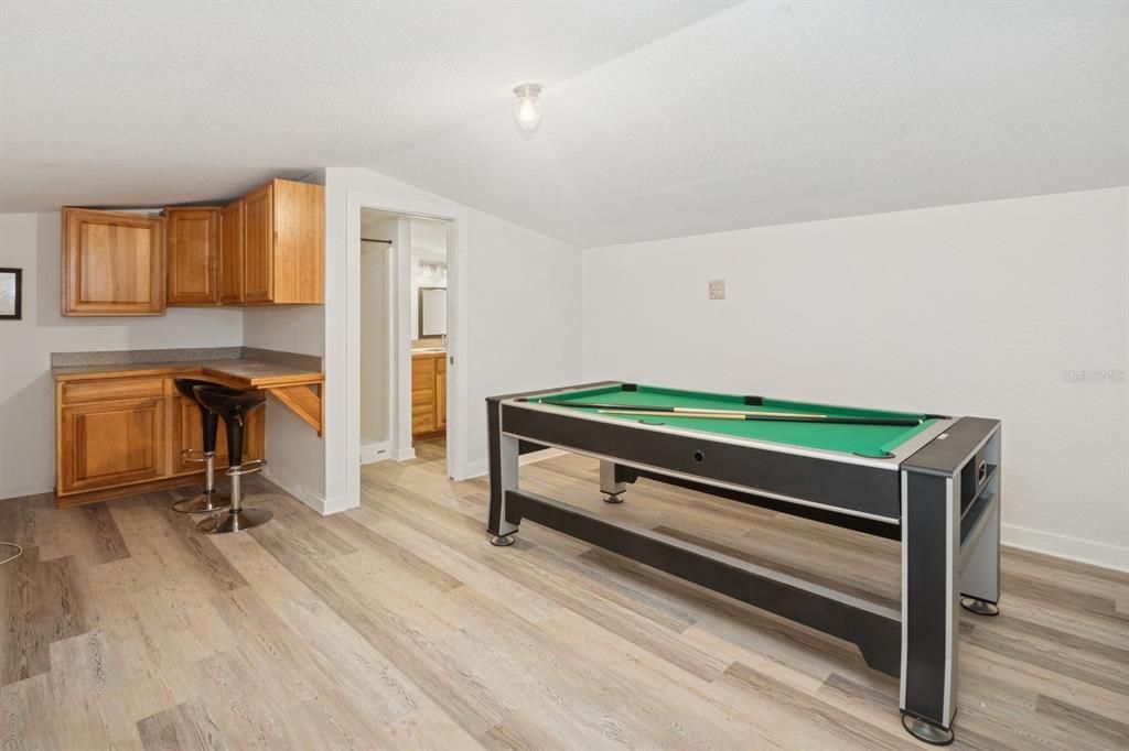 For Sale: $1,600,000 (7 beds, 5 baths, 3890 Square Feet)